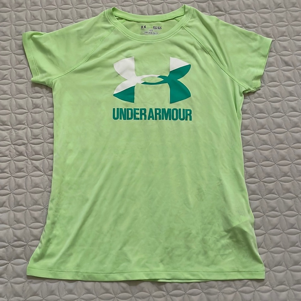 Under Armour loose heatgear tee